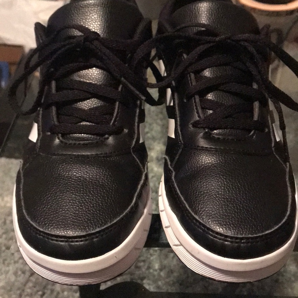 Adidas tennis shoes